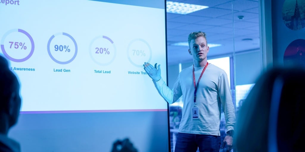 Email img horizontal 1